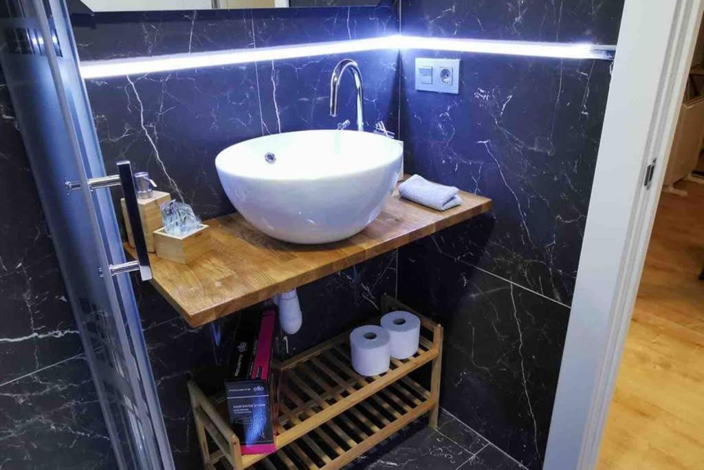 Апартаменты Acogedor Apartamento En El Centro De Сантандер Экстерьер фото